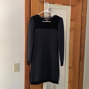 NWOT DONNA RICCO SWEATER DRESS